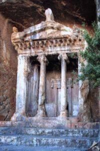 Amintas Kral Mezarlığı